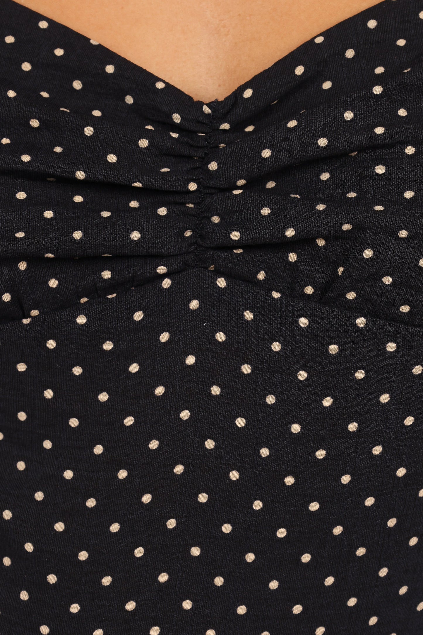 Noel Top Black Cream
