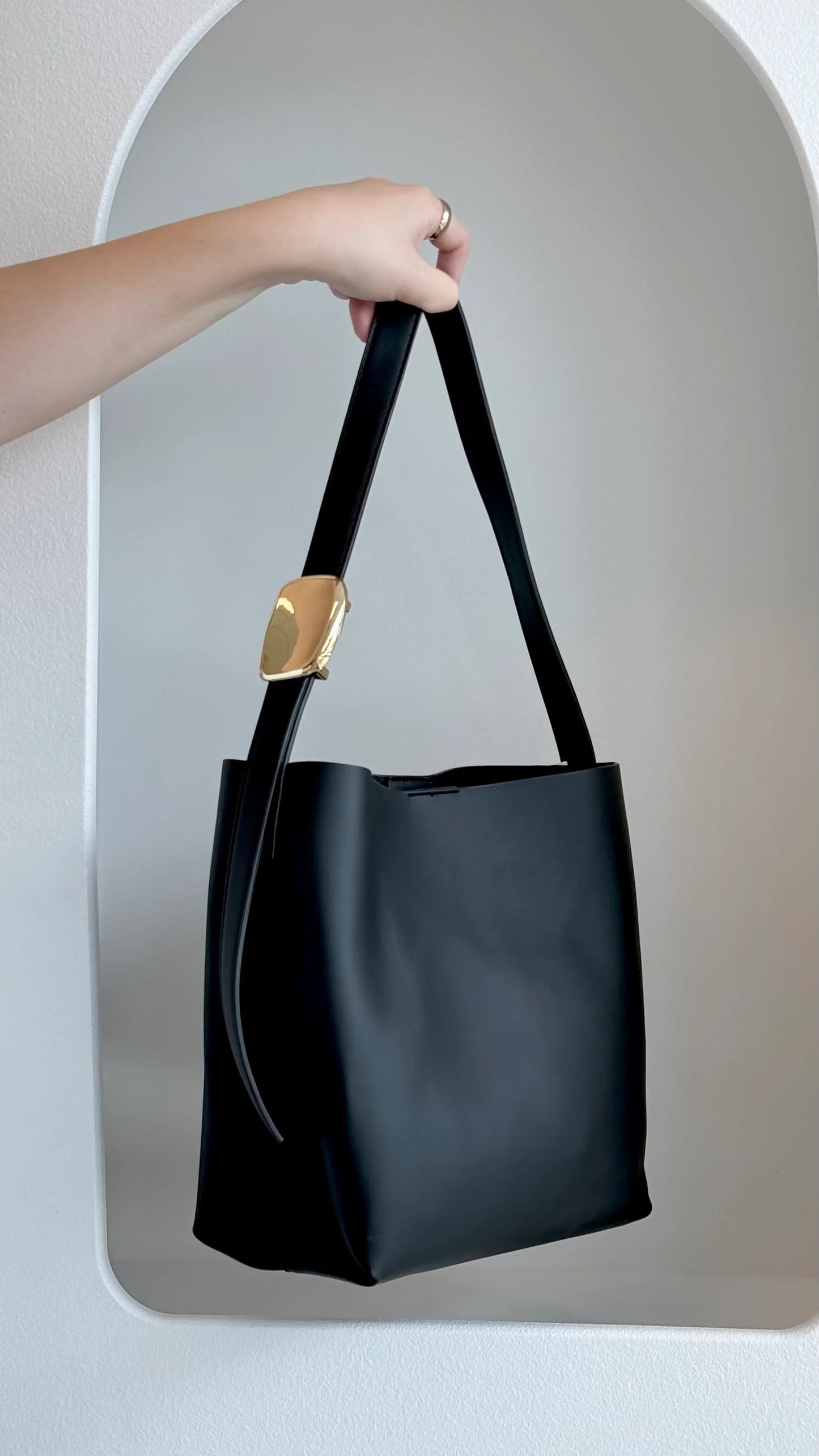 Francesca Shoulder Bag Black