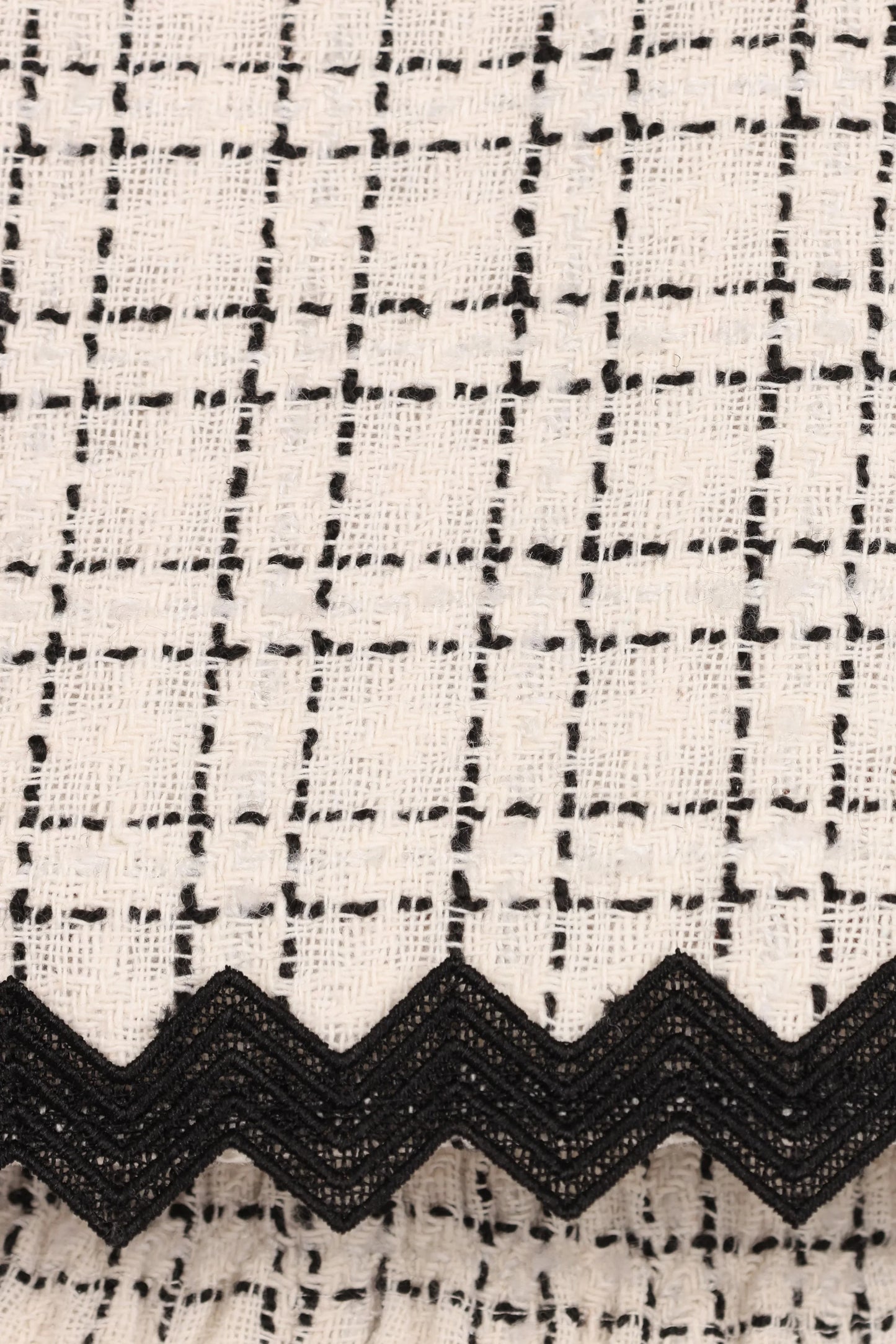 Elea Top Black White
