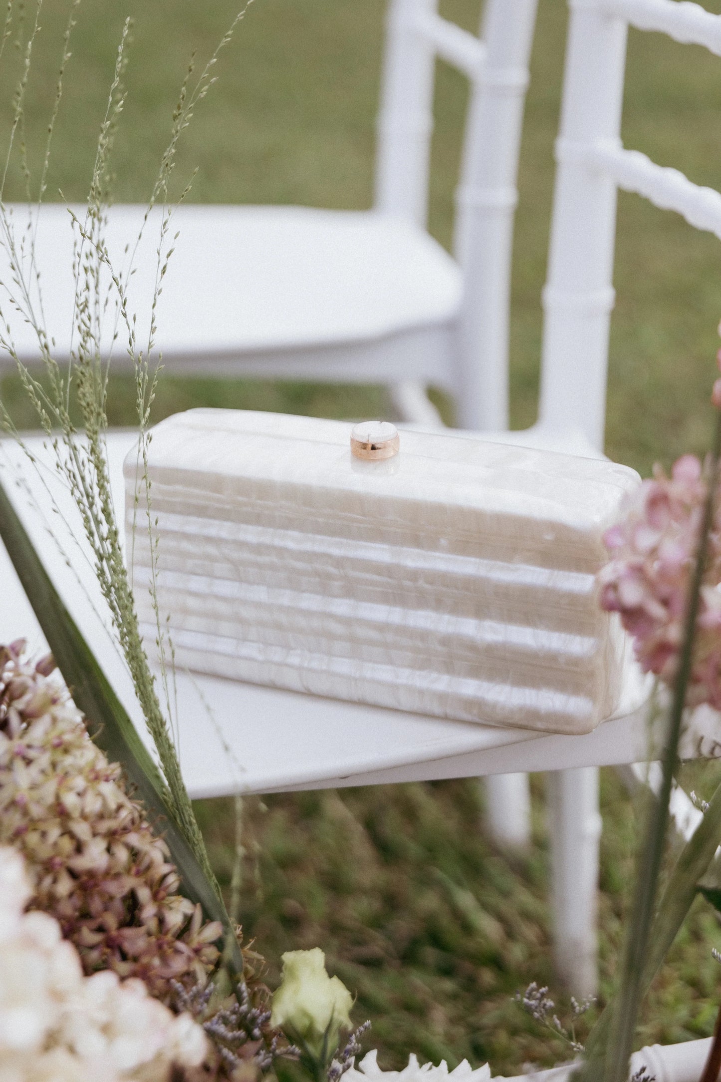 Helena Clutch Pearl