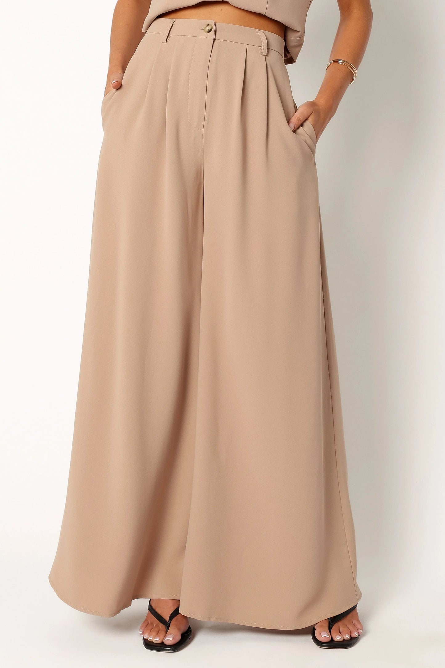 Camille Two Piece Set Beige