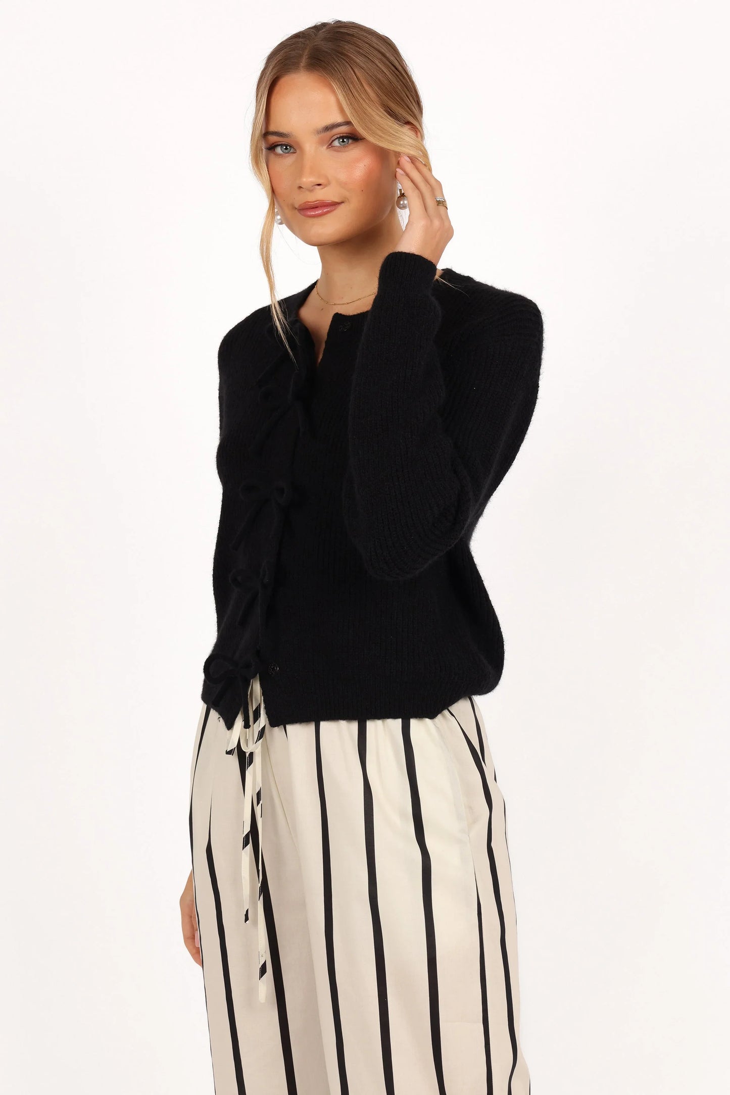 Wilde Bow Front Cardigan Black