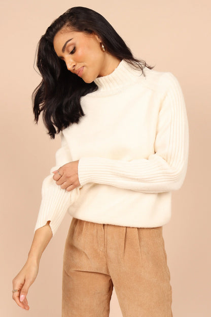 Cersi Knit Sweater Cream