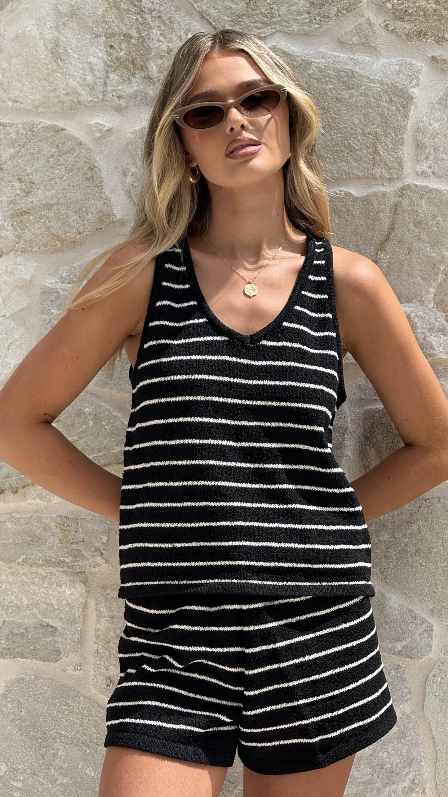 Robin Shorts Black White Stripe