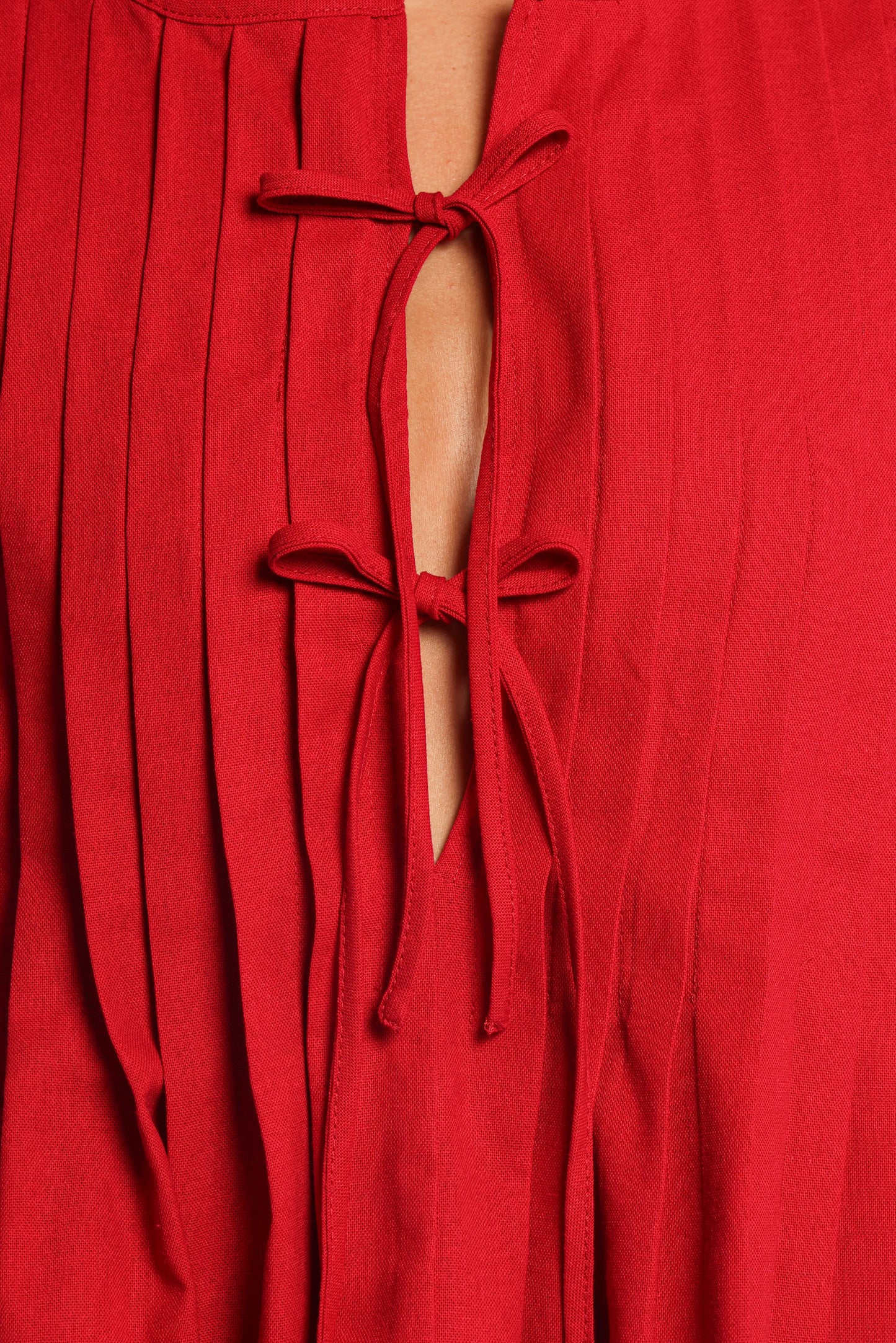 Delia Pleat Tie Top Red