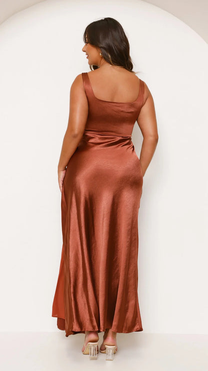 Alaria Maxi Dress Rust