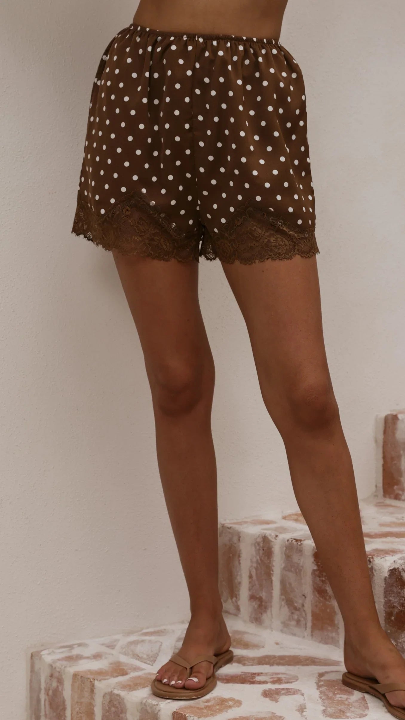 Makoa Lace Shorts Choc White Polka