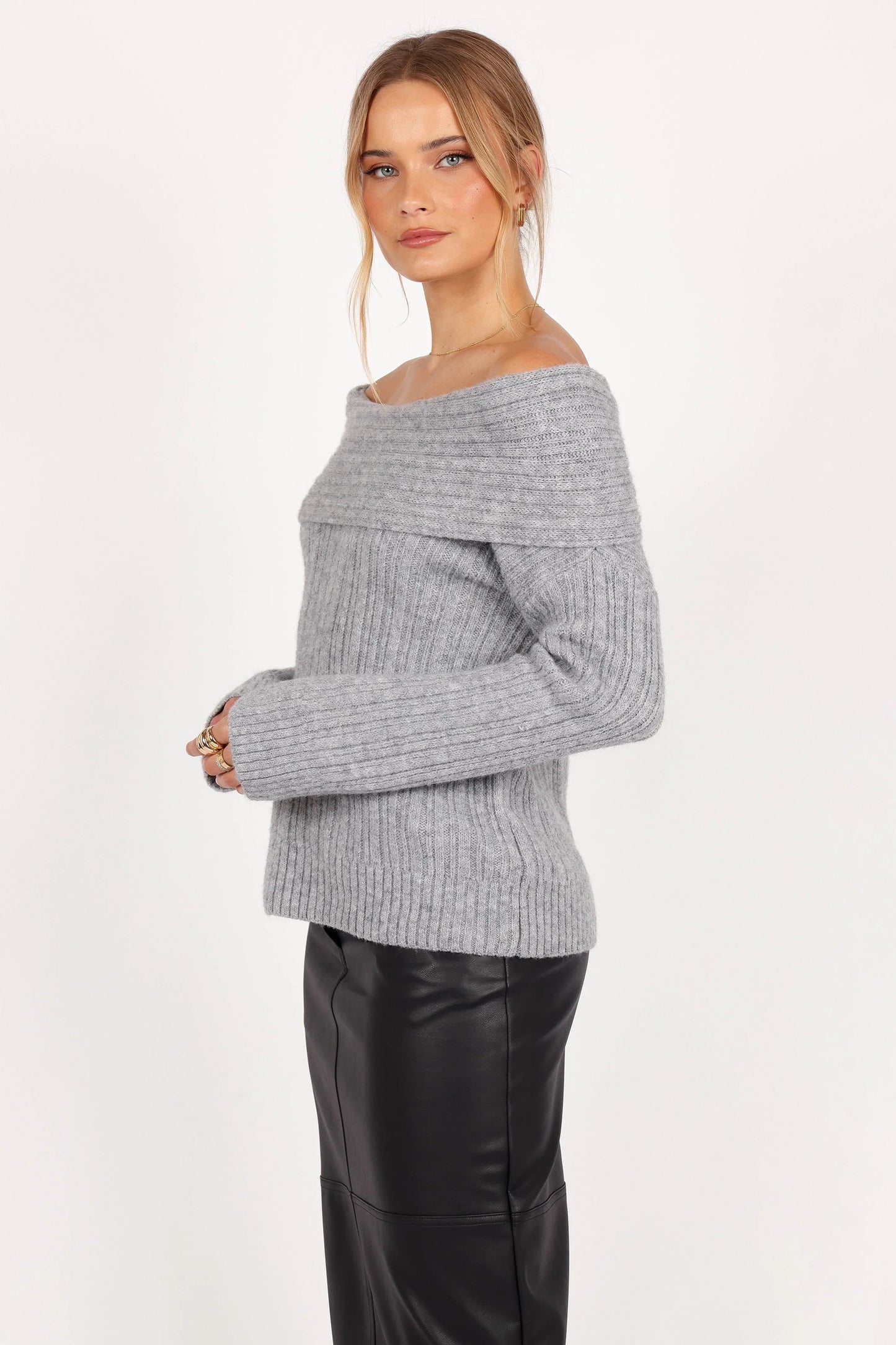 Kenny Off Shoulder Knit Sweater Grey