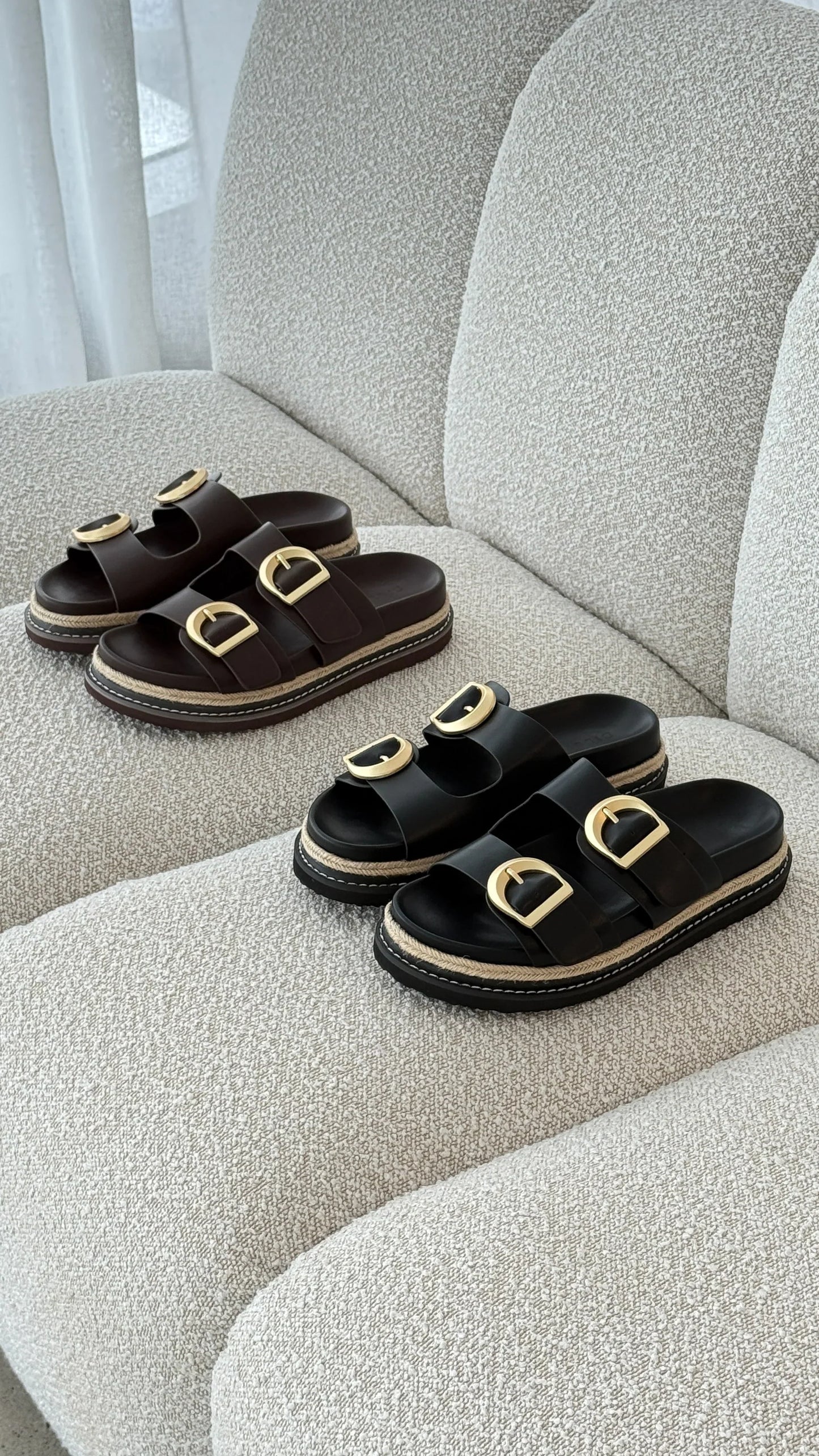 Anora Slide Black