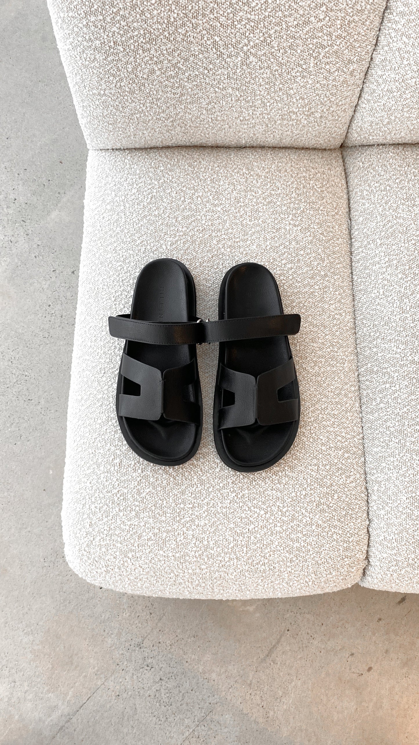 Theon Slides Black