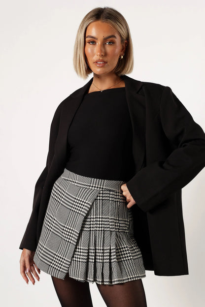 Natasha Mini Skort Black White