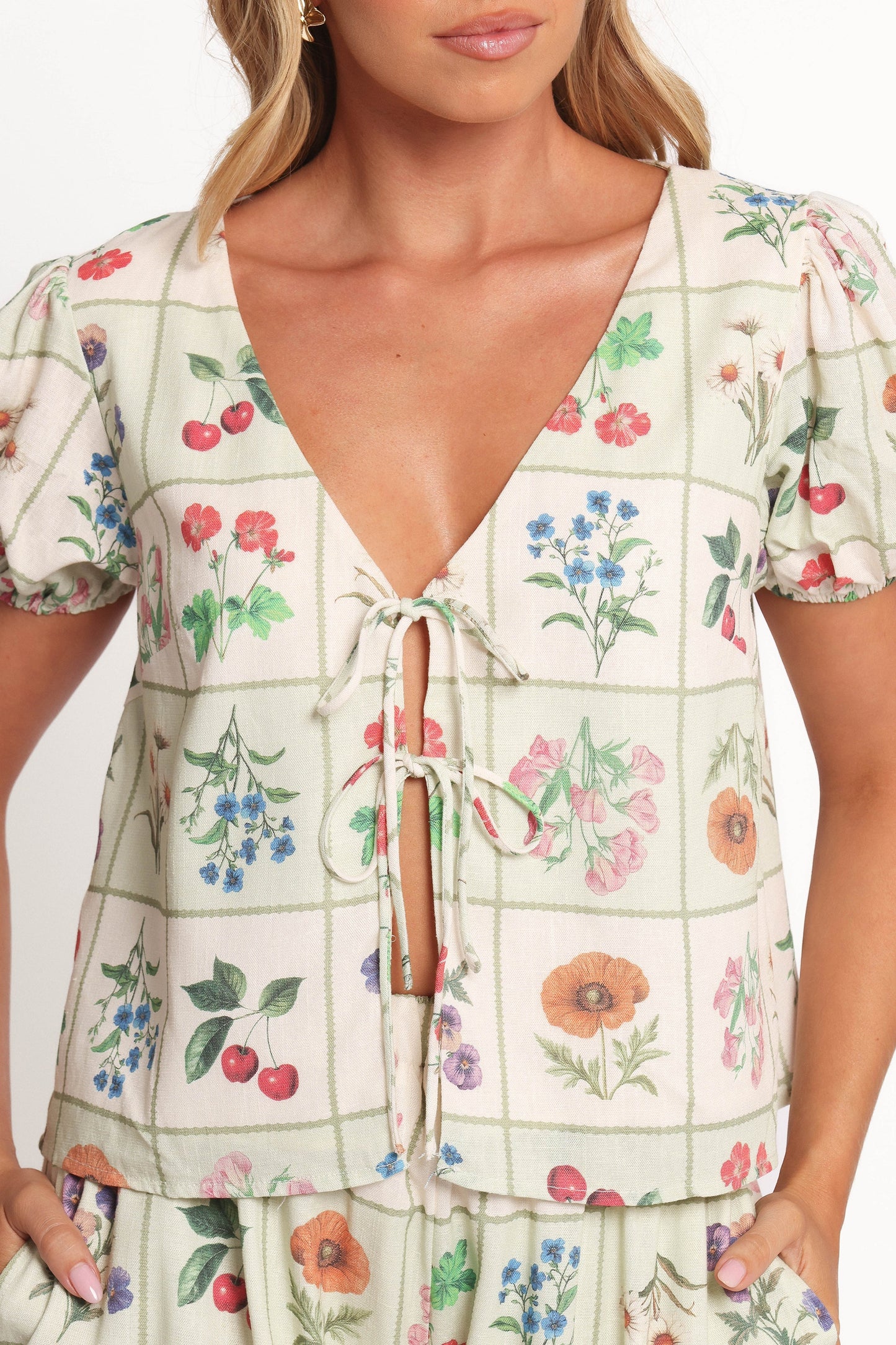 Asta Short Set Flower Market