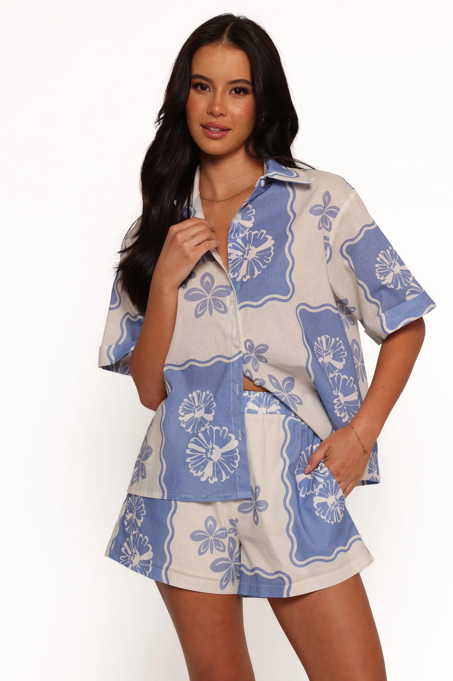 Shellie Shorts Blue Dahlia