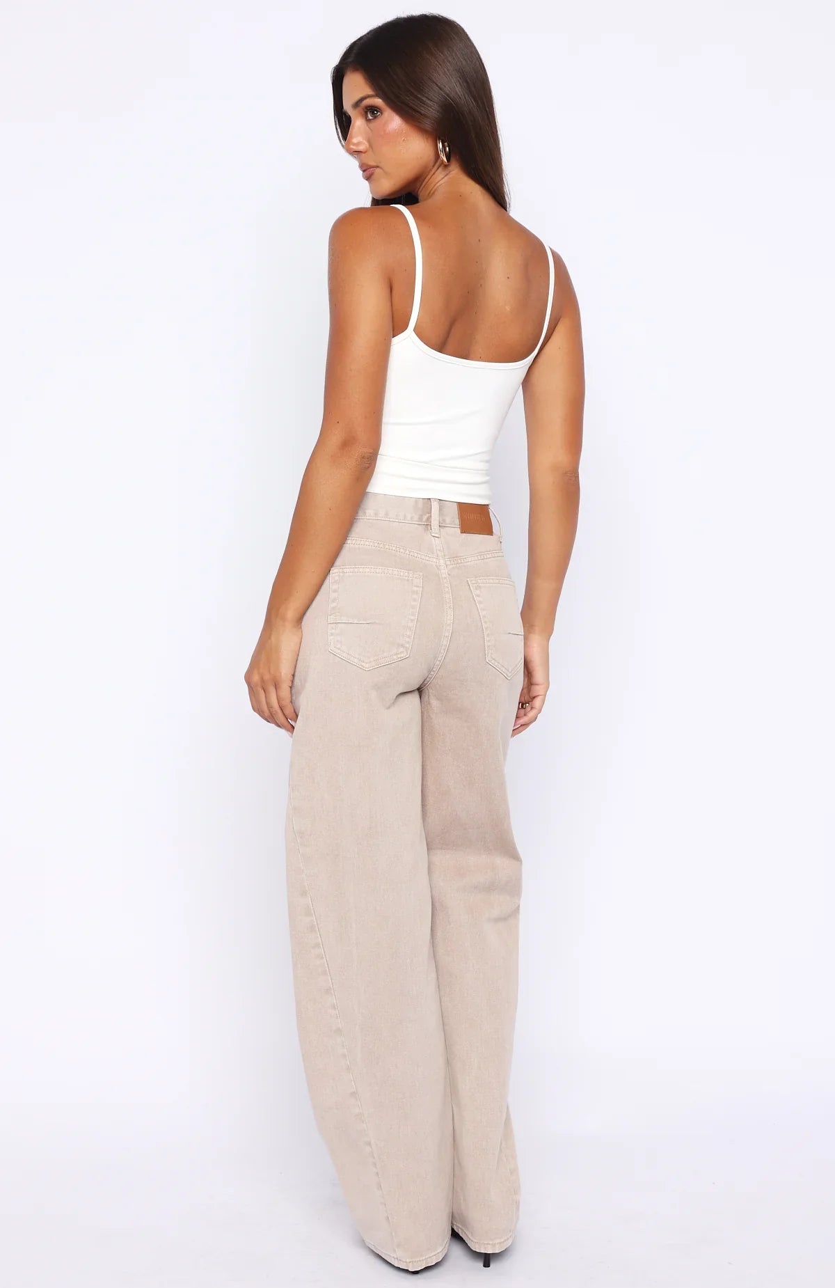 Kiara Mid Rise Barrel Leg Jeans Sesame Wash