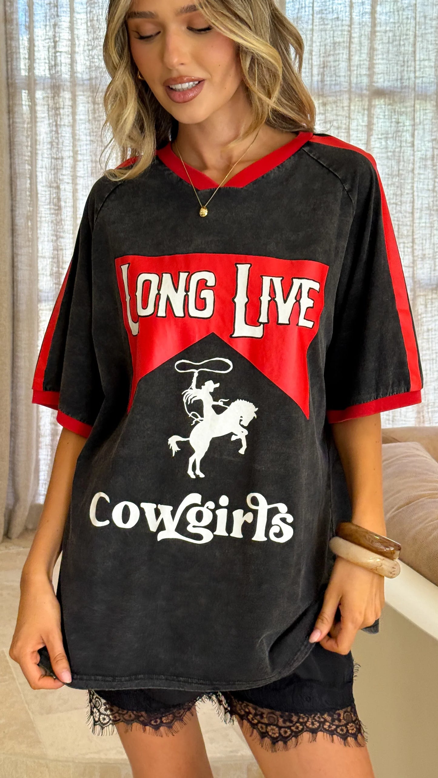 Long Live Cowgirls Oversized Tee Black Red