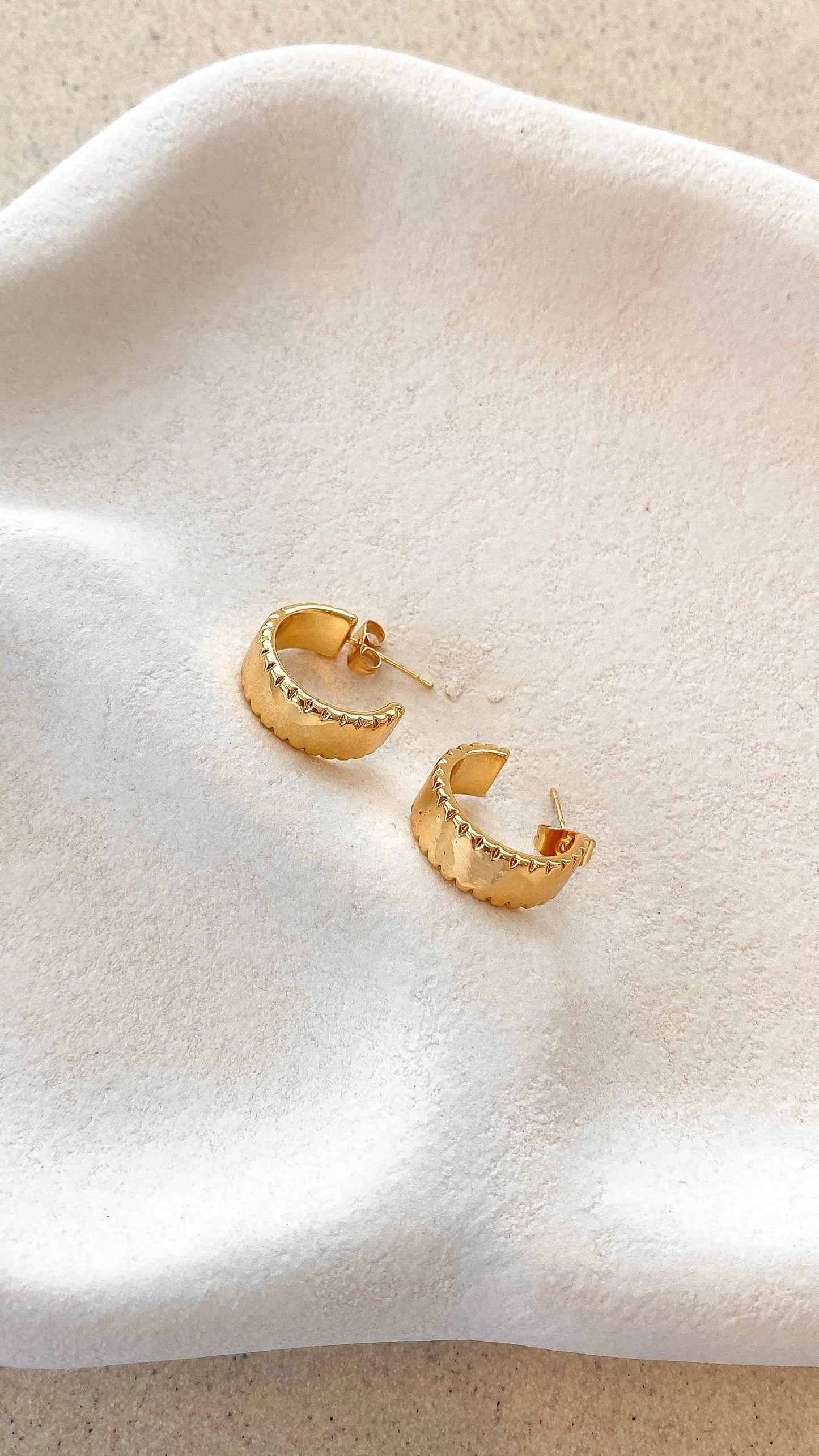 Silvia Earrings Gold