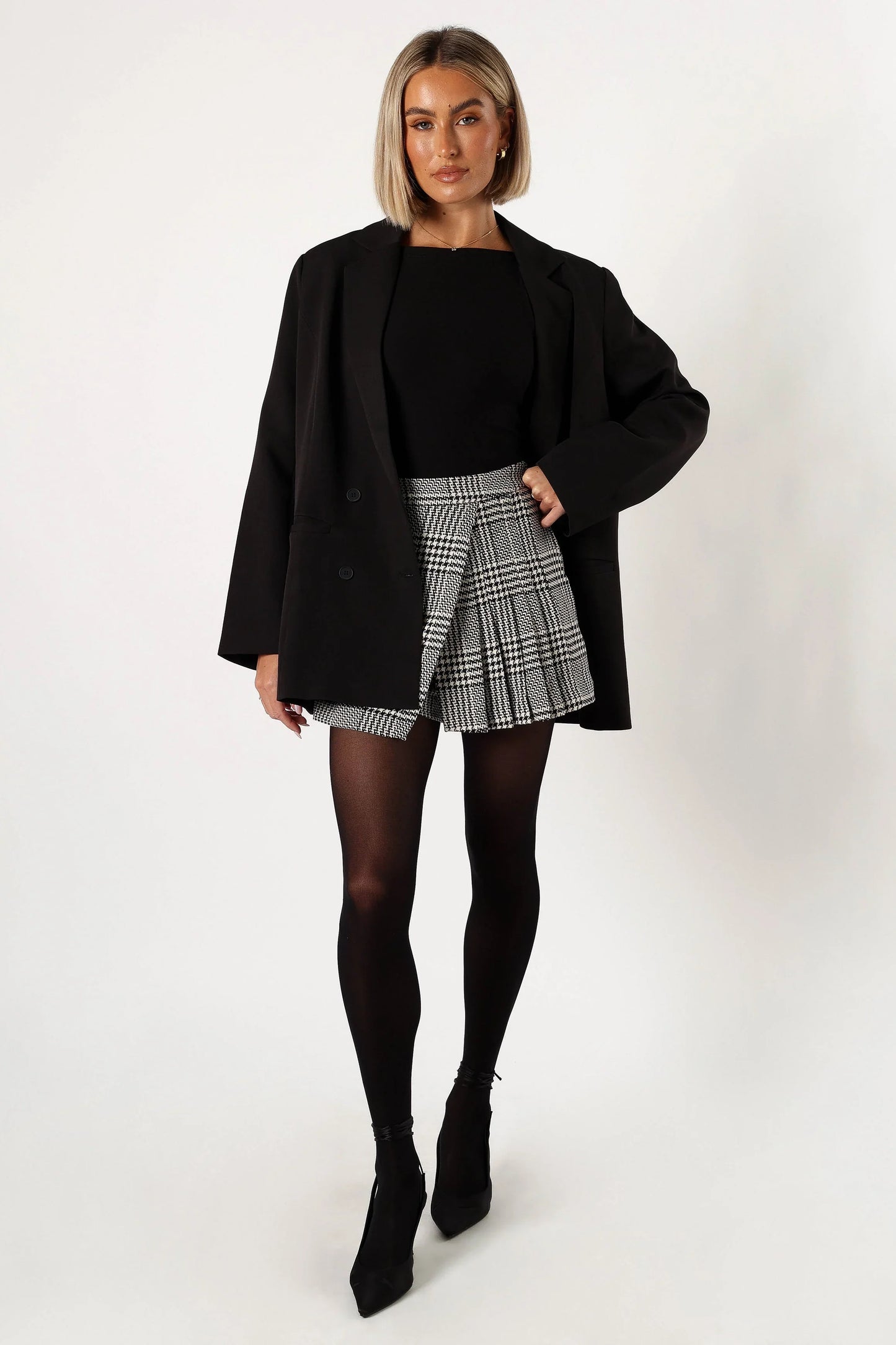 Natasha Mini Skort Black White
