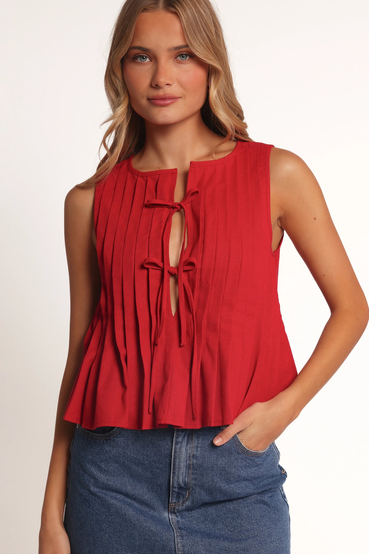 Delia Pleat Tie Top Red