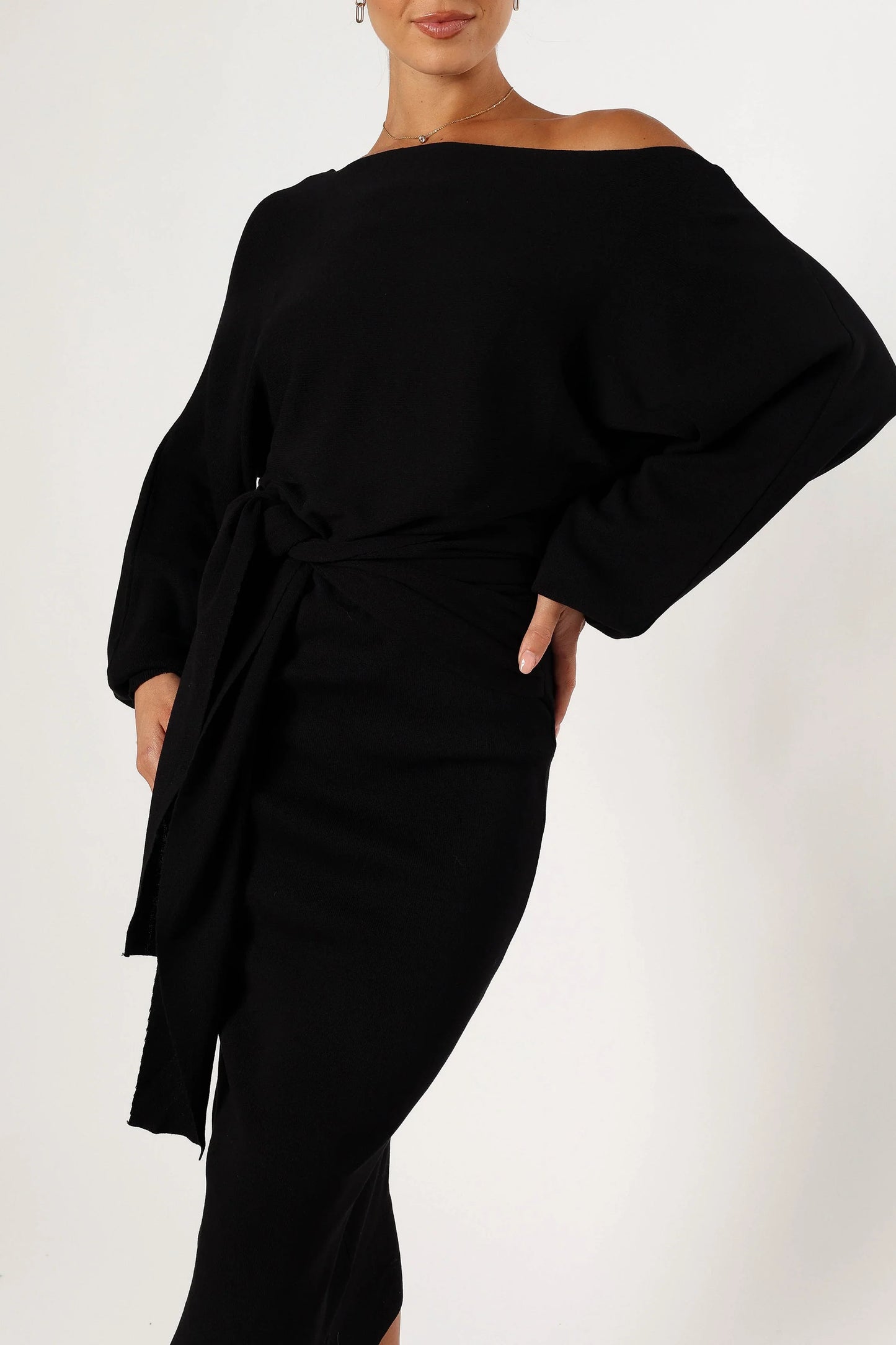 Prancer Off Shoulder Midi Dress Black