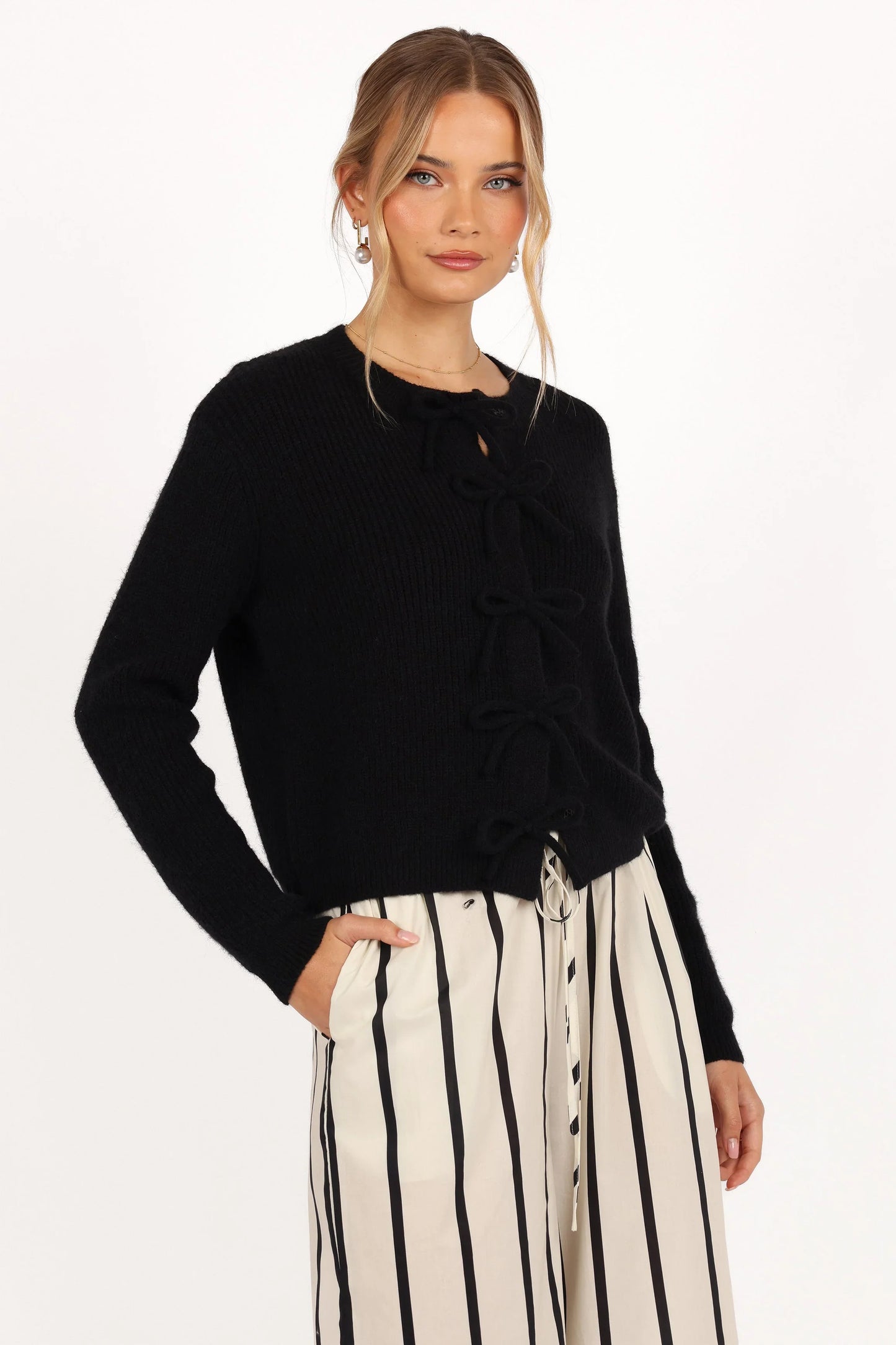 Wilde Bow Front Cardigan Black