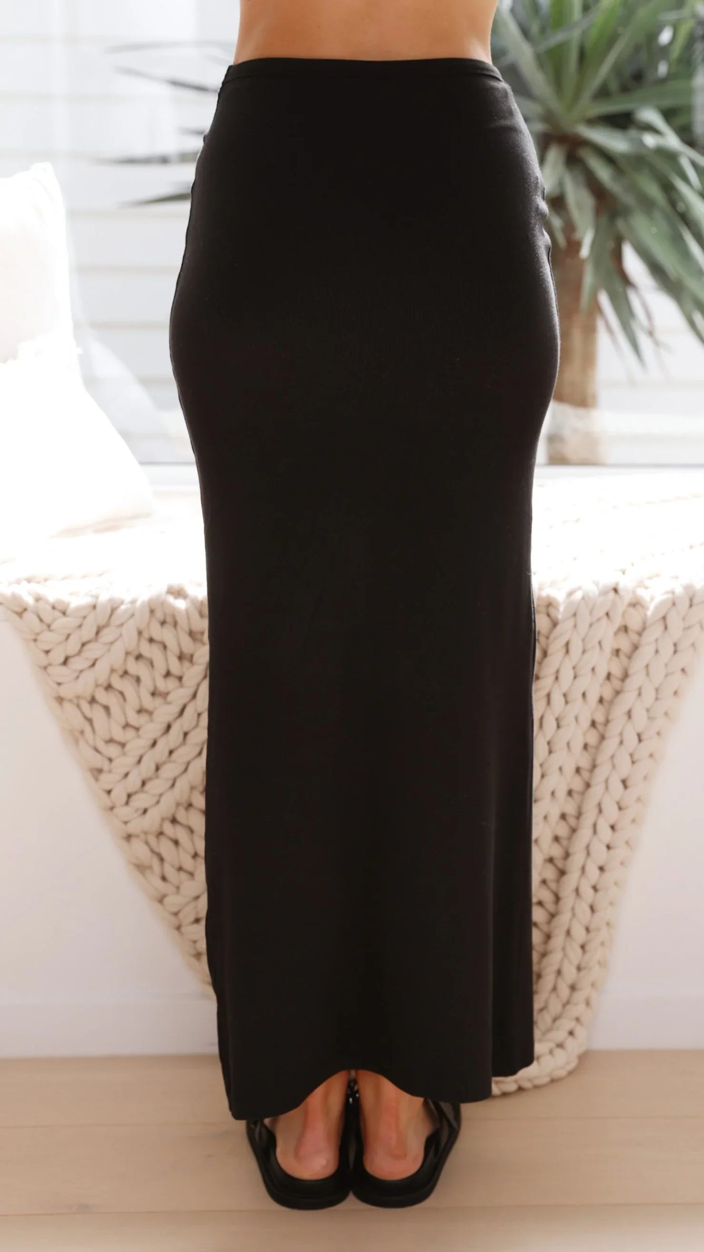 Rahela Button Top and Maxi Skirt Set Black