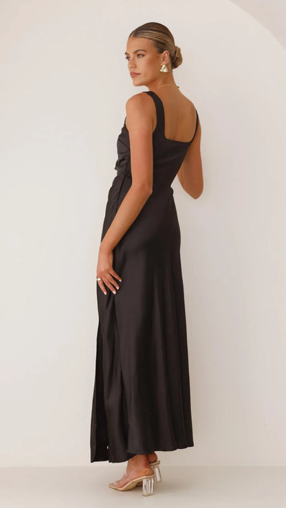 Alaria Maxi Dress Black